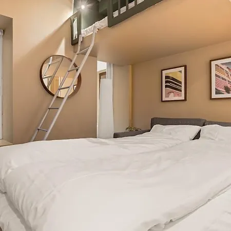 Dinbnb L Historical Building I 100m To Museum Apartment